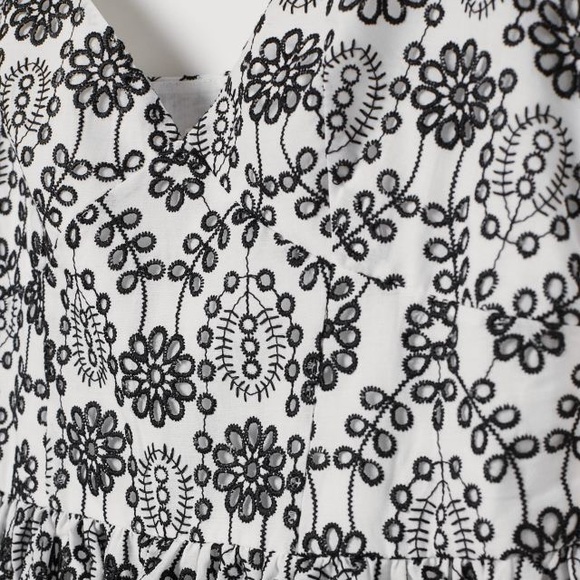 Dress with Eyelet Embroidery - Picture 4 of 9